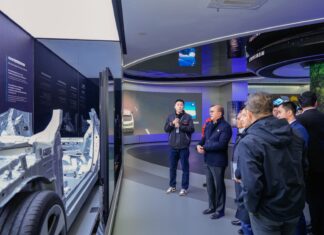 Geely Perkuat Komitmen Investasi Kendaraan Listrik di Indonesia geely investasi di indonesia