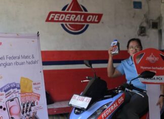 Konsumen Federal Oil Dapat PCX 160 Setelah Setia 25 Tahun Konsumen Federal Oil ini dapat Honda PCX 160