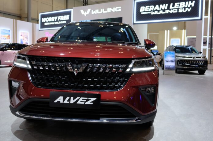 wuling alvez suv kompak