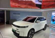 SUV listrik Jaecoo J5 IIMS 2025