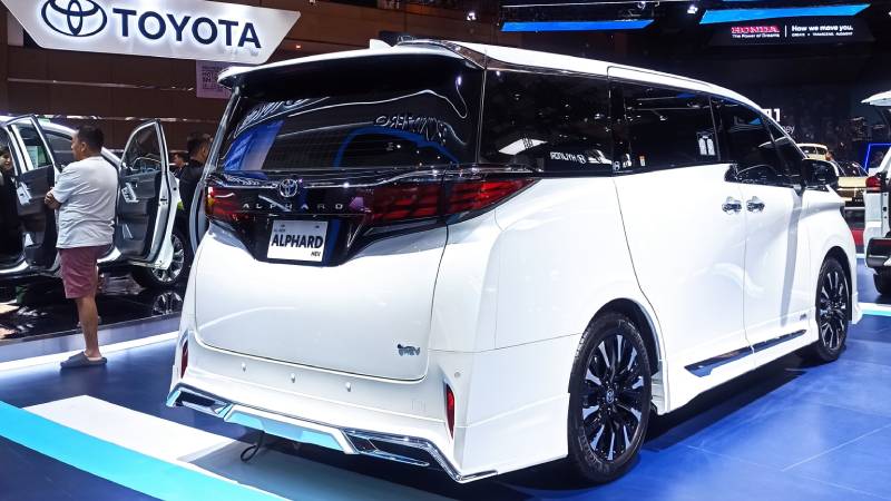 Toyota Alphard HEV