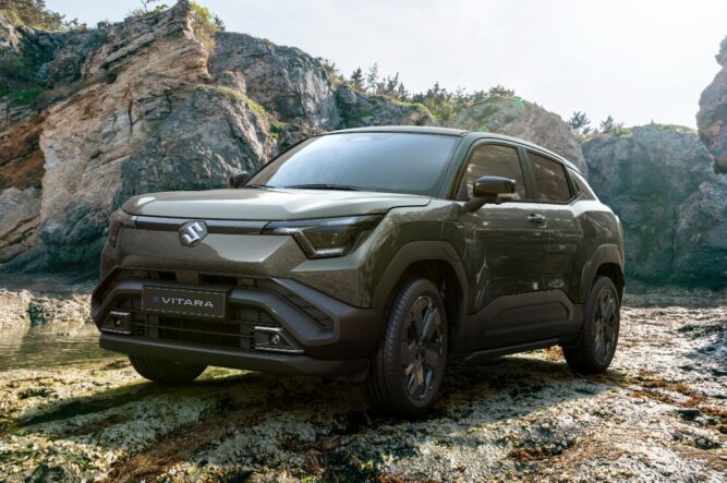 Suzuki e-Vitara, mobil listrik, IIMS 2025, kendaraan ramah lingkungan
