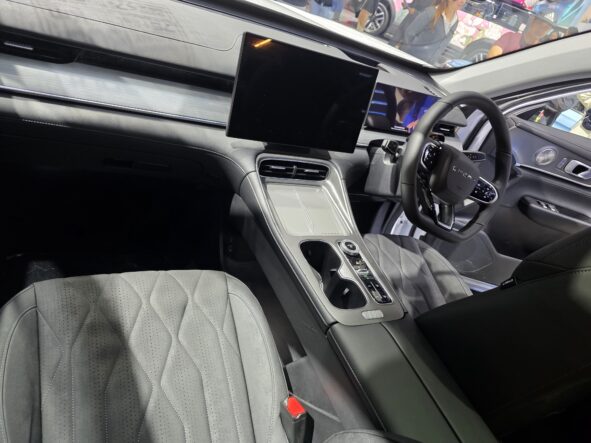 interior Chery Tiggo 8 CSH PHEV IIMS 2025