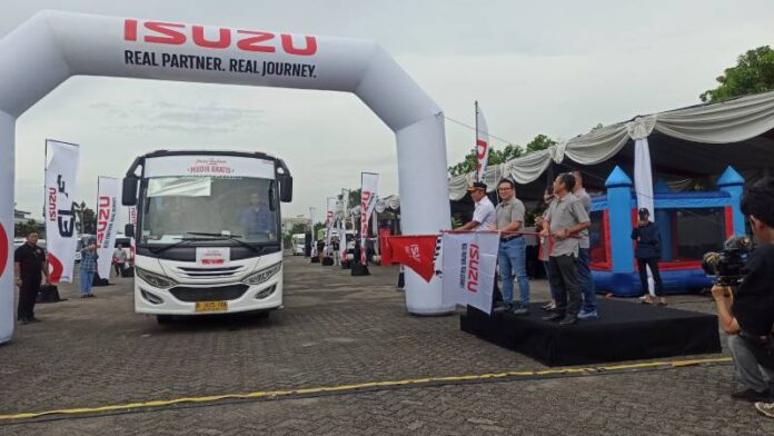 Isuzu Mudik Gratis antarkan 400 orang ke 30 kota di Pulau Jawa