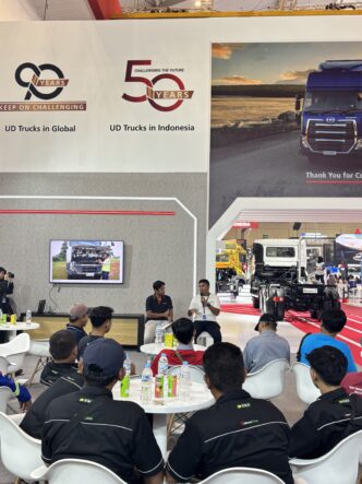 edukasi berkendara ud trucks giias 2025