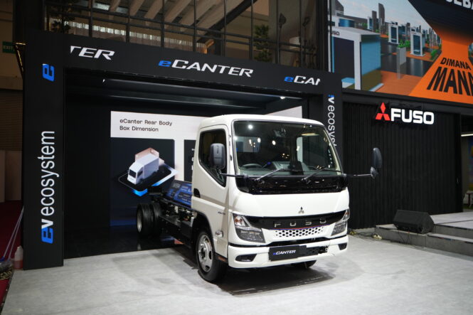 Mitsubishi Fuso EV Mobile Charger, untuk eCanter.