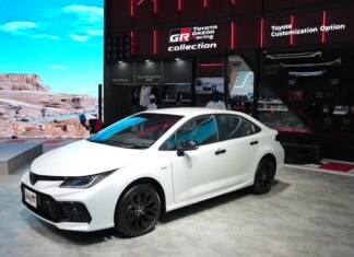 Toyota Resmi Luncurkan Corolla Altis HEV GR Sport di GIIAS 2025 corolla altis hev gr sport giias 2025