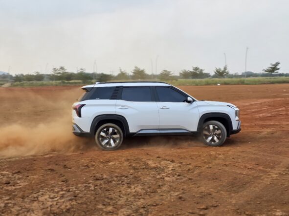 review mitsubishi destinator giias 2025