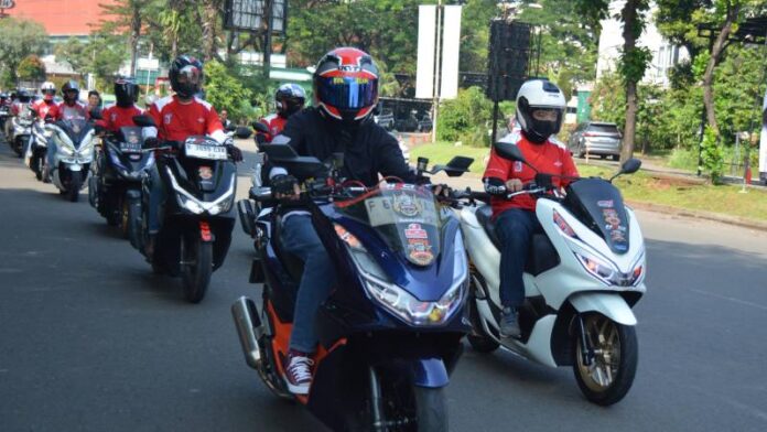 Federal Oil merdeka berkendara