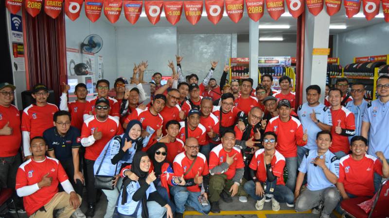 Federal Oil merdeka berkendara