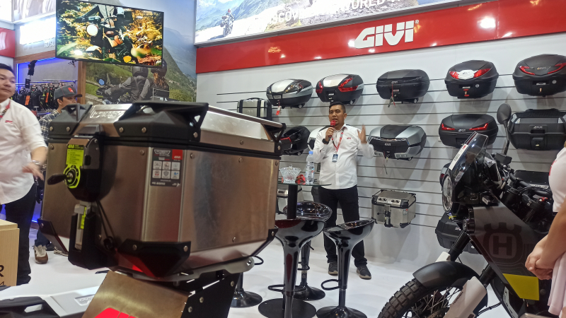 Boks motor Givi