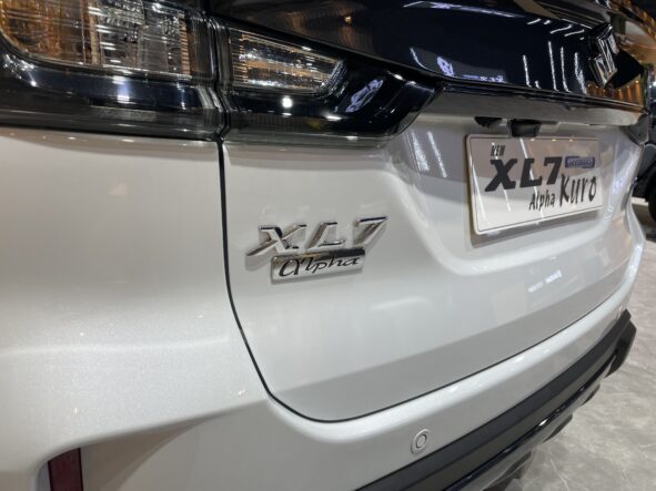 Suzuki XL7 Alpha Kuro