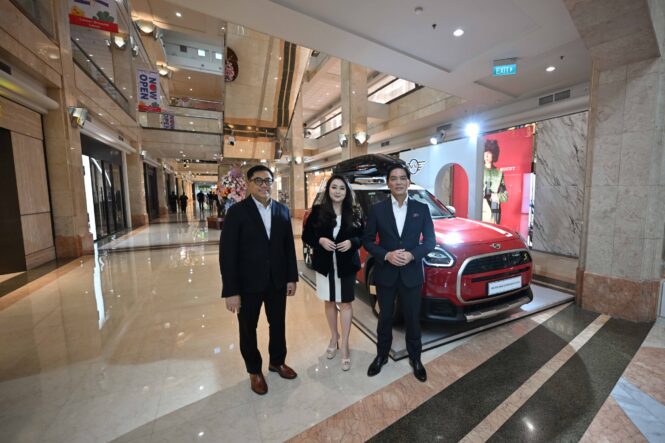 mini countryman exhibition plaza senayan