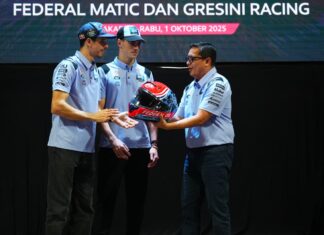 Pembalap Gresini Racing Kampanyekan Teknologi Pelumas Federal Oil Untuk Motor Matic federal oil pembalap gresini racing