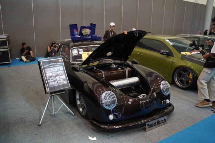 porsche 356 yumos garage imx 2025