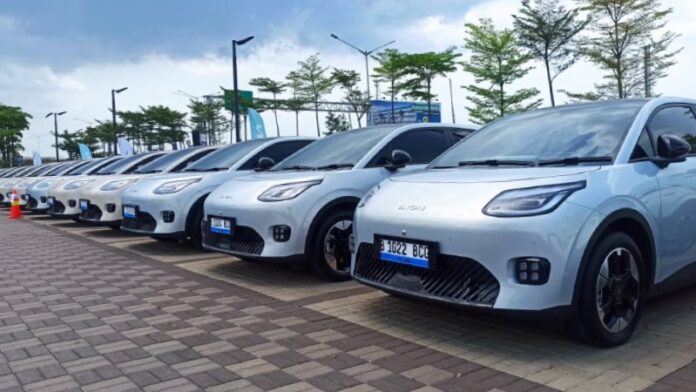 Ban serep mobil listrik AION UT