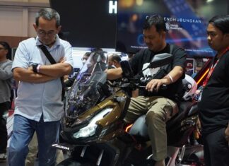 Hadir di IMOS 2025, ADV160 RoadSync Berhasil Jadi Pusat Perhatian Honda ADV 160 RoadSync