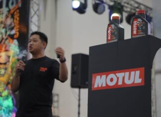 Bidik Pengguna 2-Tak, Pelumas Motul Rilis Produk Baru Motul 710 2T Pelumas Motul 710 2T
