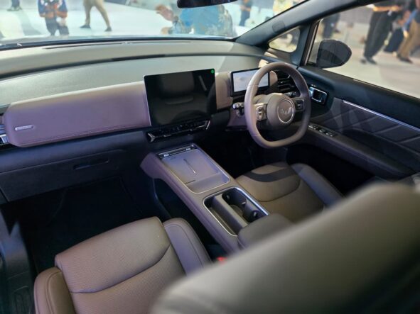 Interior WUling Darion EV PHEV