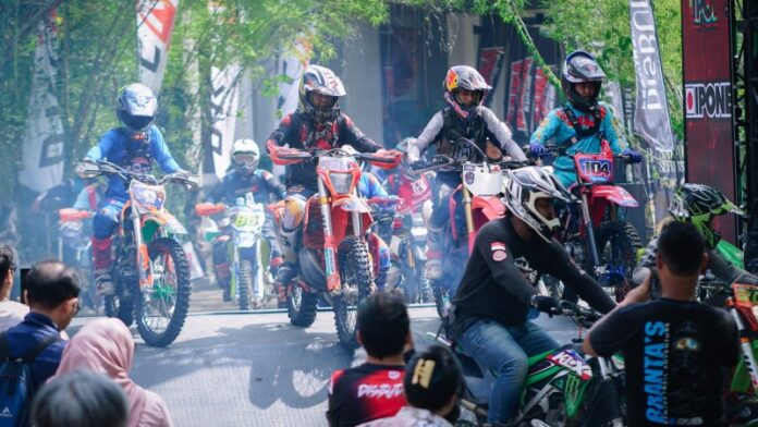 rockomotif-ipone-malang-adventure-trail-2025 Ipone dukung gelaran Malang Adventure Trail 2025