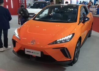 Beli Mobil Listrik MG4EV? DP di GJAW 2025 Cuma Rp 15 Juta Beli mobil listrik MG4 EV