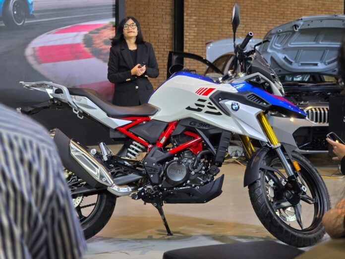 BMW Festival of Joy berhadiah motor BMW G 310 GS