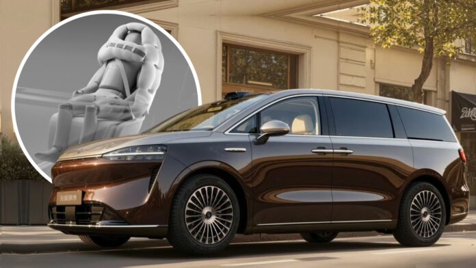 Luxeed V9 airbag helm