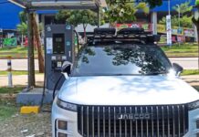 PLN Mencatat Adanya Lonjakan Pengisian Baterai Mobil Listrik Pengisian baterai mobil listrik alami lonjakan