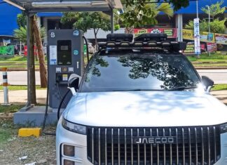 PLN Mencatat Adanya Lonjakan Pengisian Baterai Mobil Listrik Pengisian baterai mobil listrik alami lonjakan