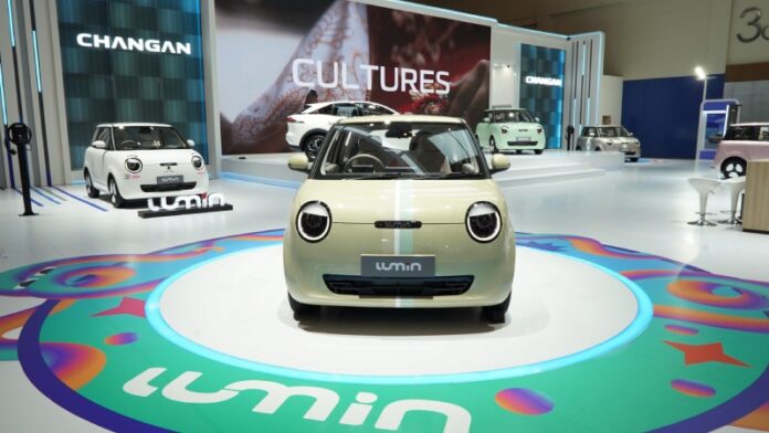 rockomotif-mobil-listrik-changan-lumin-01 Mobil listrik Changan Lumin