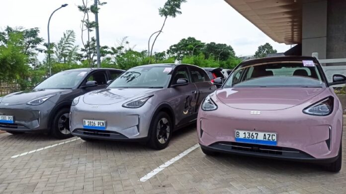 rockomotif-geely-ex2-01 Geely EX2 dijual mulai dari Rp 230 jutaan