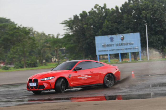 ngabuburit bareng bmw