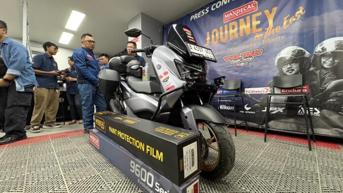 Maxdecal pasutri touring