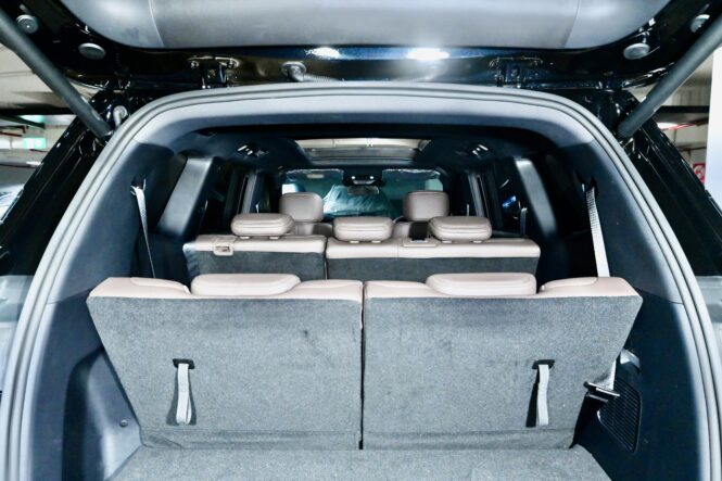 interior wuling eksion suv 7 seater