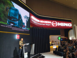 Hino Bus 136 MDBL 4×4 Meluncur di GIICOMVEC 2026 Hino Bus 136 MDBL 4x4