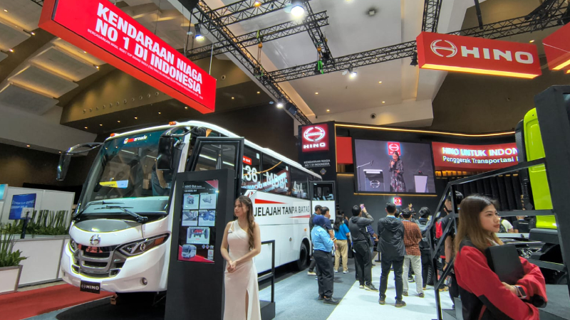 Hino Bus 136 MDBL 4x4