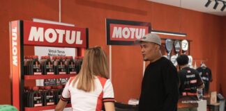 Motul Indonesia kolaborasi dengan komunitas padel