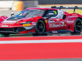 Sean Gelael Raih Podium Kedua Pada Debut GTWCA Mandalika 2026 Mobil balap Ferrari yang dikemudikan Sean Gelael