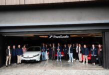 Honda Serah Terima 20 Unit Pertama Prelude di Indonesia PT Honda Prospect Motor (HPM) resmi menyerahkan unit pertama Honda Prelude kepada 20 konsumen perdana di Indonesia.