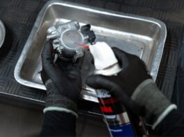 Mau Touring Jauh? Jangan Lupa Servis di Bengkel Resmi Dulu! servis rutin sebelum touring jarak jauh yamaha