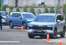 Konsumen Wuling Eksion Resmi Terima Unit Konsumen Wuling Eksion