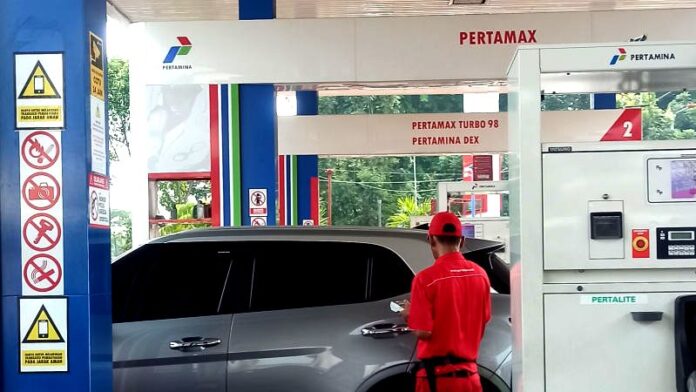 rockomotif-harga-pertamax-naik Harga Pertamax alami kenaikan