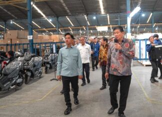 Wakil Presiden RI Kunjungi Fasilitas Produksi Motor Listrik United Wakil Presiden kunjungi produksi motor listrik united e-motor