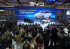 BYD Perkenalkan M6 EV Rakitan Lokal di GIIAS 2026, Harga Tetap Rp 395 Juta harga byd m6 ev rakitan lokal giias 2026