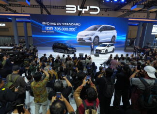BYD Perkenalkan M6 EV Rakitan Lokal di GIIAS 2026, Harga Tetap Rp 395 Juta harga byd m6 ev rakitan lokal giias 2026