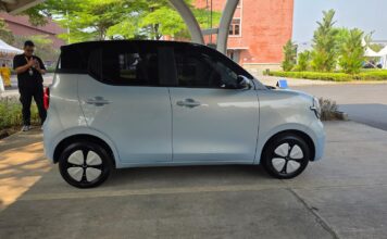 Wuling Pastikan Aira EV Tak Gantikan Posisi Air EV di Indonesia wuling aira ev