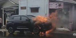 chery tiggo cross terbakar