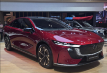 Pamer Tiga Model Sekaligus di GIIAS 2026, Ada Mobil Listrik Premium Mazda 6e Fastback mazda 6e fastback giias