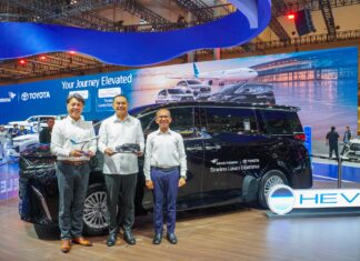 Toyota Gandeng Garuda Indonesia, Hadirkan Airport Transfer Alphard Hybrid EV dan Hadiah Mobil Listrik toyota kolaborasi garuda indonesia