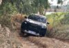 Menjajal Toyota New Hilux G Manual di Jalur Offroad, Torsi Besar Tampang Modern test drive toyota hilux g manual